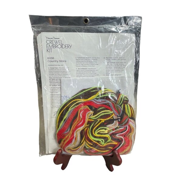 Vtg Autumn Country Store Winter Snow Embroidery Needle Point Kit Pauline Denham - Picture 2 of 5